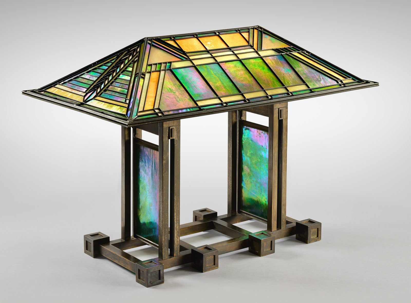 Breaking Records and Setting Trends: The Resurgence of Frank Lloyd Wright’s Collectible Legacy